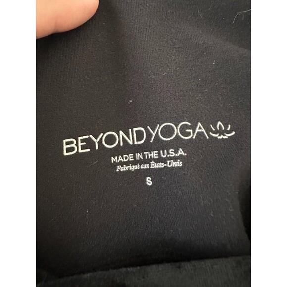 Beyond Yoga Velour Alloy Full Length Black Leggings Shiny High Waist Size Small - Picture 10 of 10